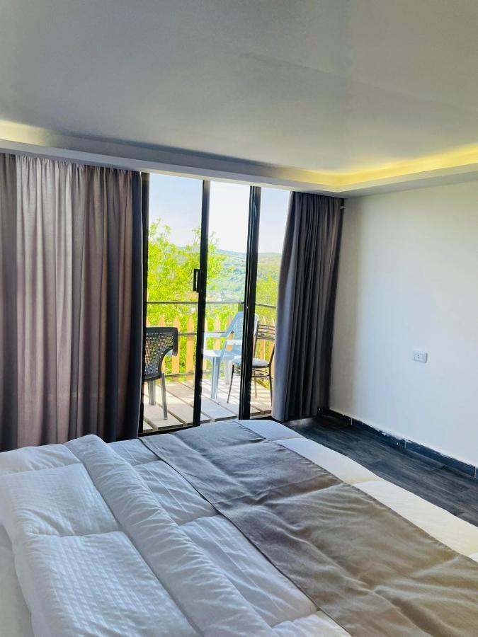 Evian Resort ‘Ajlūn Exteriör bild