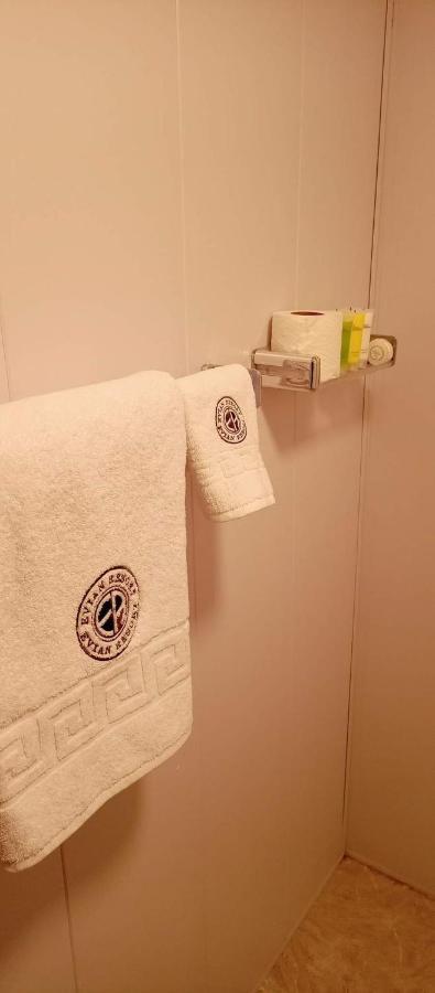 Evian Resort ‘Ajlūn Exteriör bild